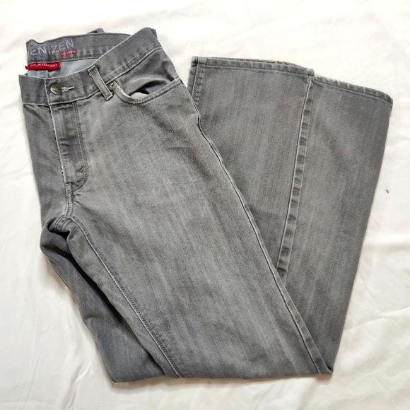 30x32 Men's Denizen Slim Straight Jeans - Picture 1 of 9